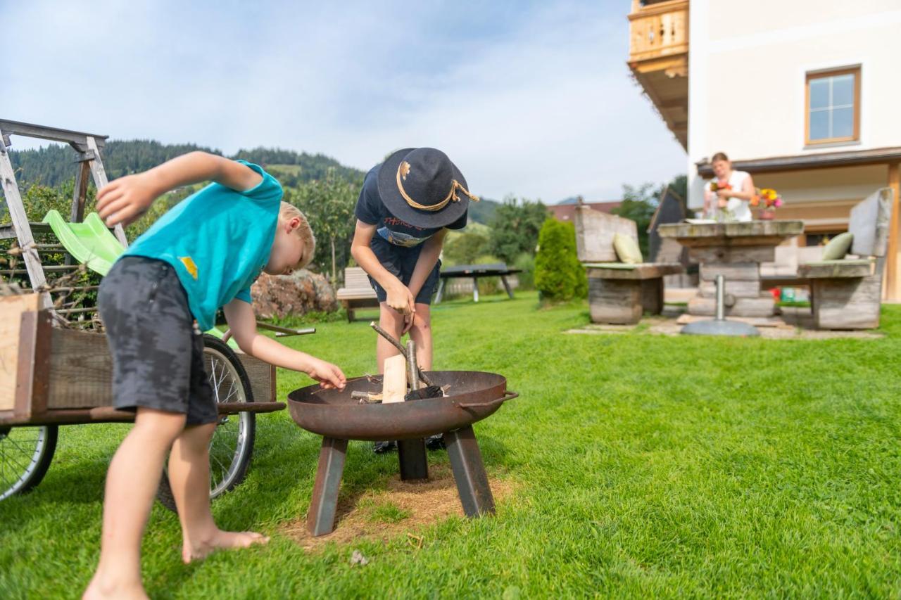 Hartlhof Urlaub Am Baby- Und Kinderbauernhof Villa Niederau Luaran gambar